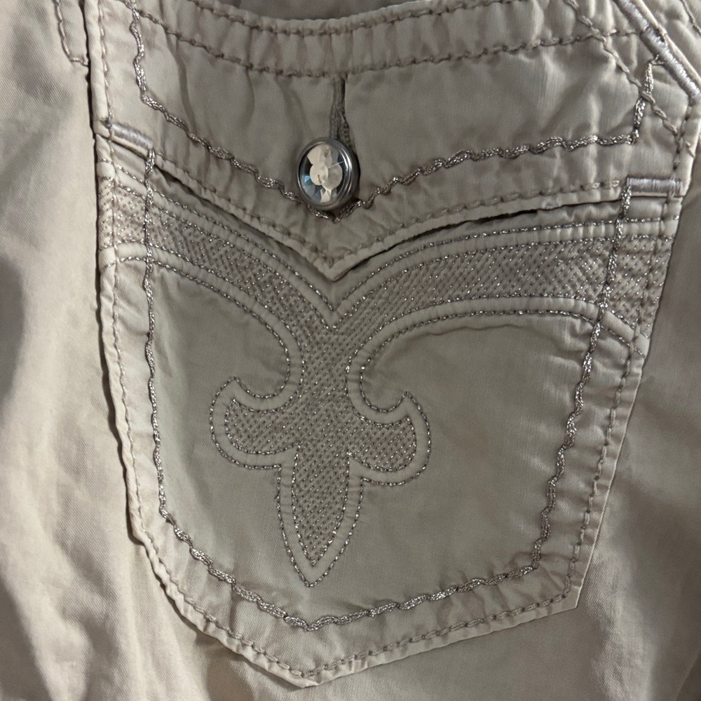 Rock Revival Women's Khaki Cargo Shorts - Beige Utility Style - Picture 4 of 4